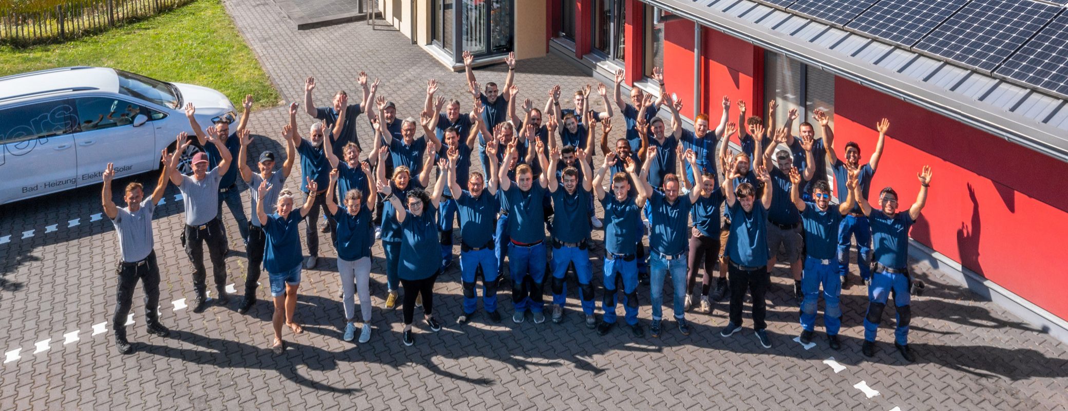 Luftaufnahme vom Team von wewers
