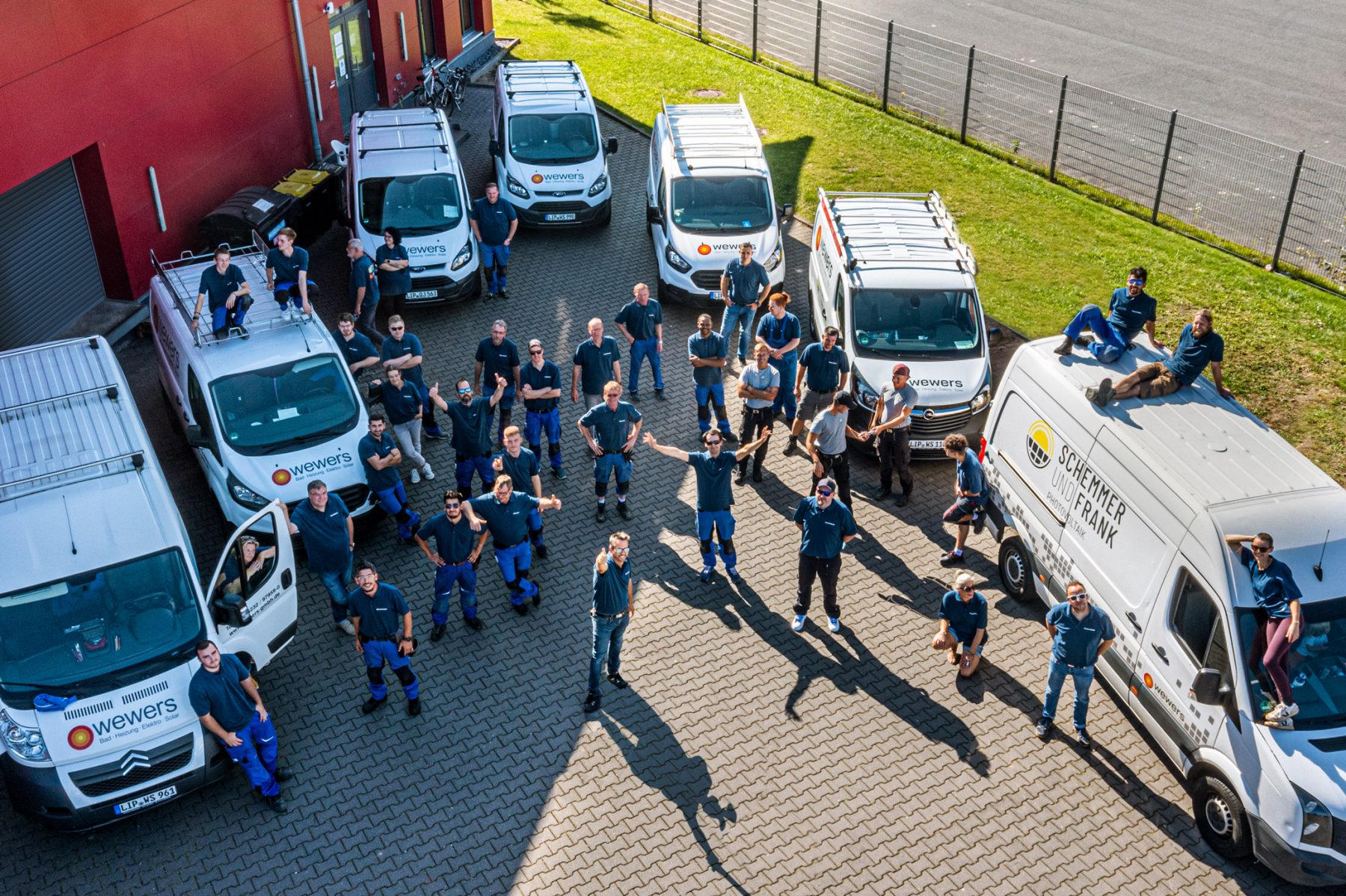 Luftaufnahme vom Team von wewers